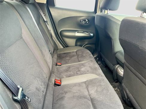 Used 2013 Nissan Juke SV image 25