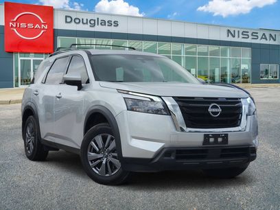 Used 2025 Nissan Pathfinder SV w/ SV Premium Package