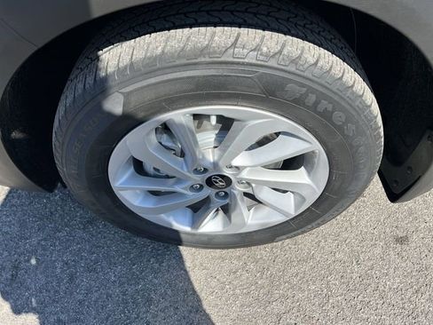 Used 2018 Hyundai Tucson SE image 12