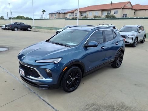 Used 2025 Buick Encore GX Sport Touring w/ Advanced Technology Package FWD image 1