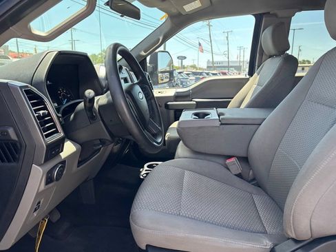 Used 2018 Ford F150 XLT w/ Max Trailer Tow Package AWD/4WD image 9