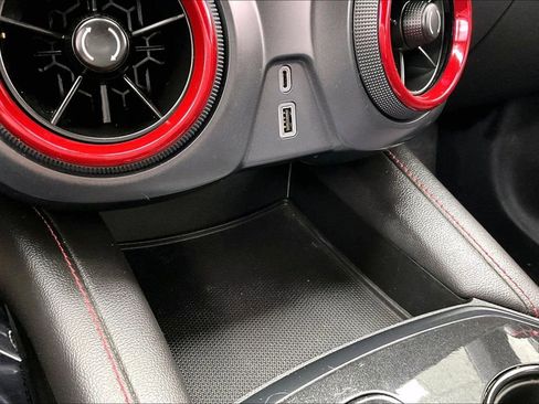 Used 2022 Chevrolet Blazer RS w/ Enhanced Convenience Package image 32