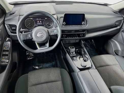 Used 2024 Nissan Rogue SV image 19