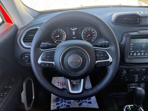 Used 2019 Jeep Renegade Sport w/ Sport Appearance Group FWD image 18