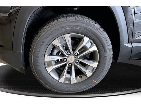 New 2026 Chevrolet Equinox LT FWD image 13