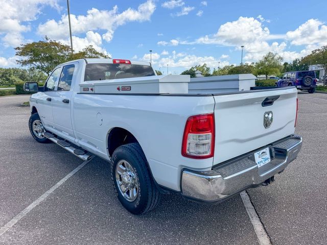 Used 2022 RAM 2500 Tradesman w/ Chrome Appearance Group RWD image 4
