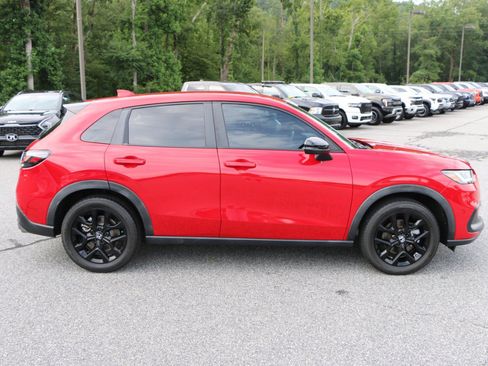 Used 2023 Honda HR-V Sport image 9
