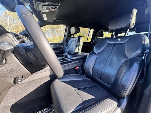 Used 2022 Jeep Wagoneer Series II image 19