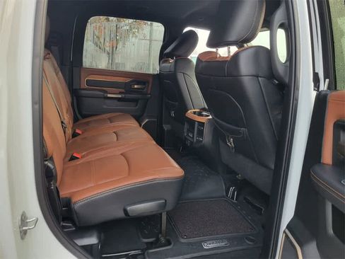 Used 2023 RAM 3500 Limited image 15