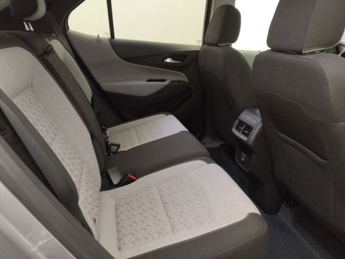 Used 2024 Chevrolet Equinox LT FWD image 19