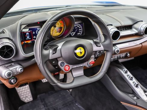 Used 2021 Ferrari 812 GTS RWD image 17