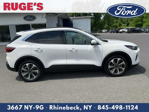 Certified 2023 Ford Escape Platinum w/ Premium Technology Package AWD/4WD image 2