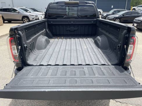 Used 2016 Chevrolet Colorado Z71 AWD/4WD image 9