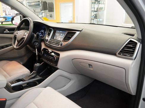 Used 2018 Hyundai Tucson SEL image 32