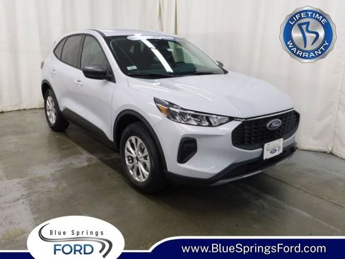 New 2026 Ford Escape Active w/ Tech Pack #1 AWD/4WD image 1