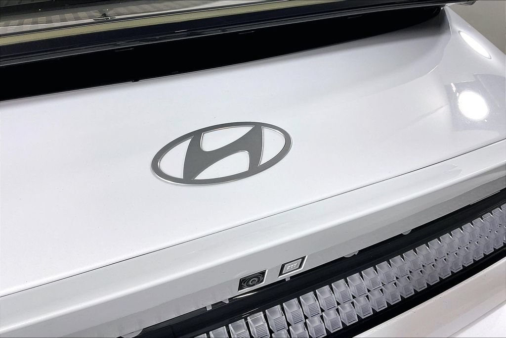 Used 2023 Hyundai Ioniq 6 Limited RWD image 7