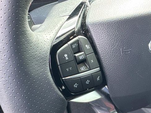 Used 2025 Ford Explorer ST image 30