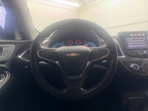 Used 2018 Chevrolet Malibu LT w/ Redline Edition FWD image 19