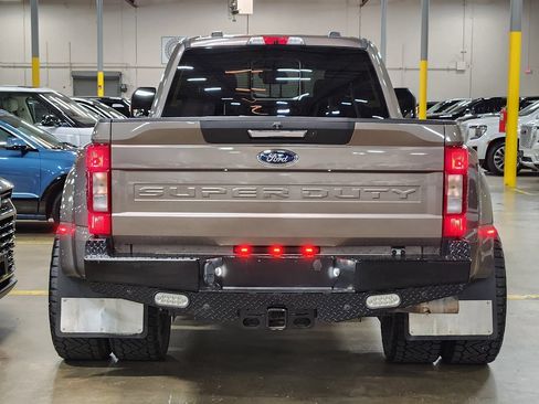 Used 2022 Ford F350 Lariat w/ Lariat Value Package AWD/4WD image 10