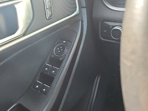 Used 2020 Ford Explorer XLT AWD/4WD image 14