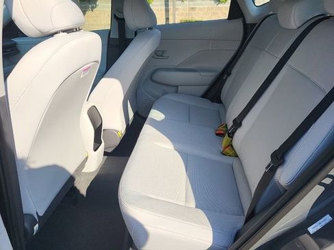 New 2026 Hyundai Kona SE image 12