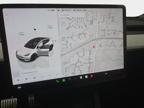 Used 2023 Tesla Model Y Performance image 21