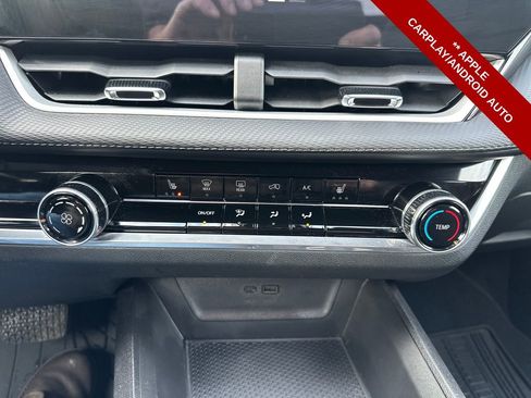 Used 2025 Chevrolet Equinox LT image 21