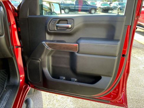 Used 2022 Chevrolet Silverado 1500 RST image 21