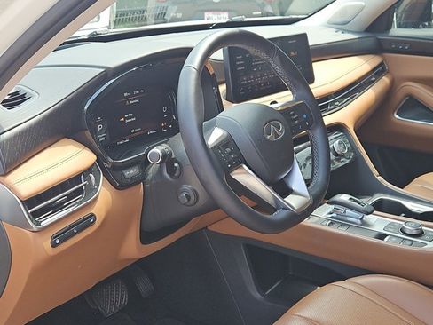 Used 2023 INFINITI QX60 Sensory w/ Vision Package AWD/4WD image 10