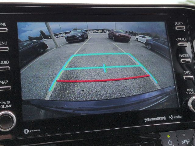 Used 2022 Toyota Highlander XLE FWD image 21