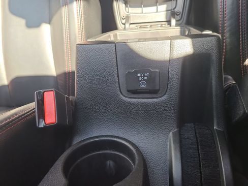 Used 2017 Jeep Wrangler Unlimited Rubicon AWD/4WD image 37