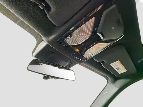 Used 2021 BMW X5 xDrive45e w/ M Sport Package image 21