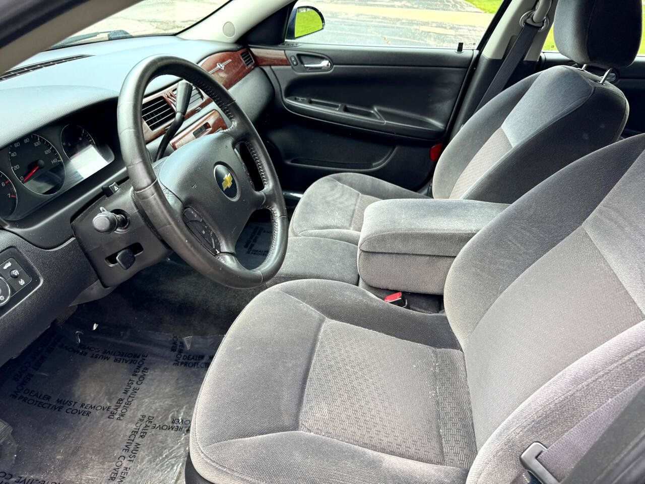 Used 2011 Chevrolet Impala LT FWD image 23