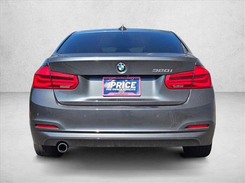 Used 2017 BMW 320i Sedan RWD image 6