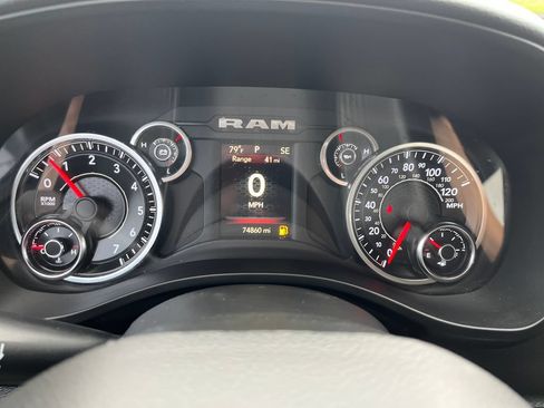 Used 2020 RAM 1500 Big Horn RWD image 15