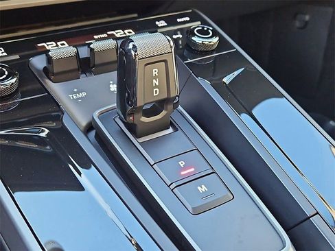 New 2026 Porsche 911 Carrera image 24