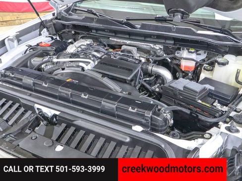 Used 2024 Chevrolet Silverado 2500 LTZ w/ LTZ Convenience Package image 17