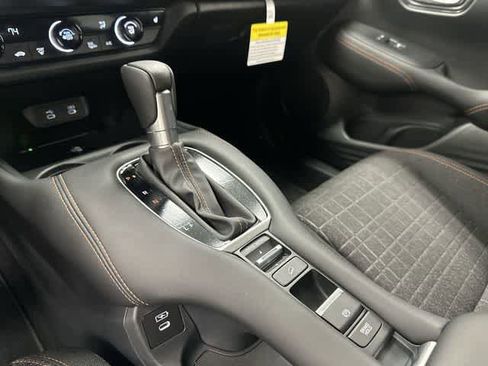 Certified 2026 Honda HR-V Sport image 24