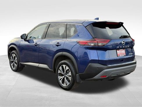 Certified 2021 Nissan Rogue SV image 12
