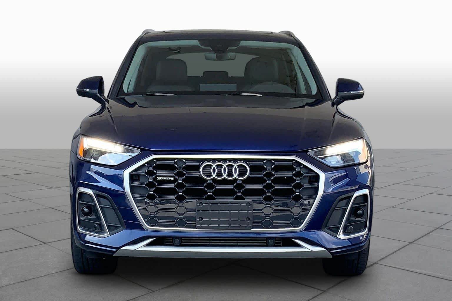 Used 2022 Audi Q5 2.0T Premium w/ Convenience Package AWD/4WD image 4