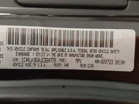 Used 2018 Jeep Grand Cherokee Limited image 33