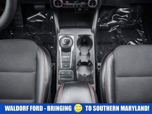 Used 2025 Ford Escape ST-Line Select AWD/4WD image 30