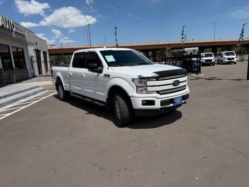 Used 2018 Ford F150 Lariat w/ Equipment Group 502A Luxury AWD/4WD image 19