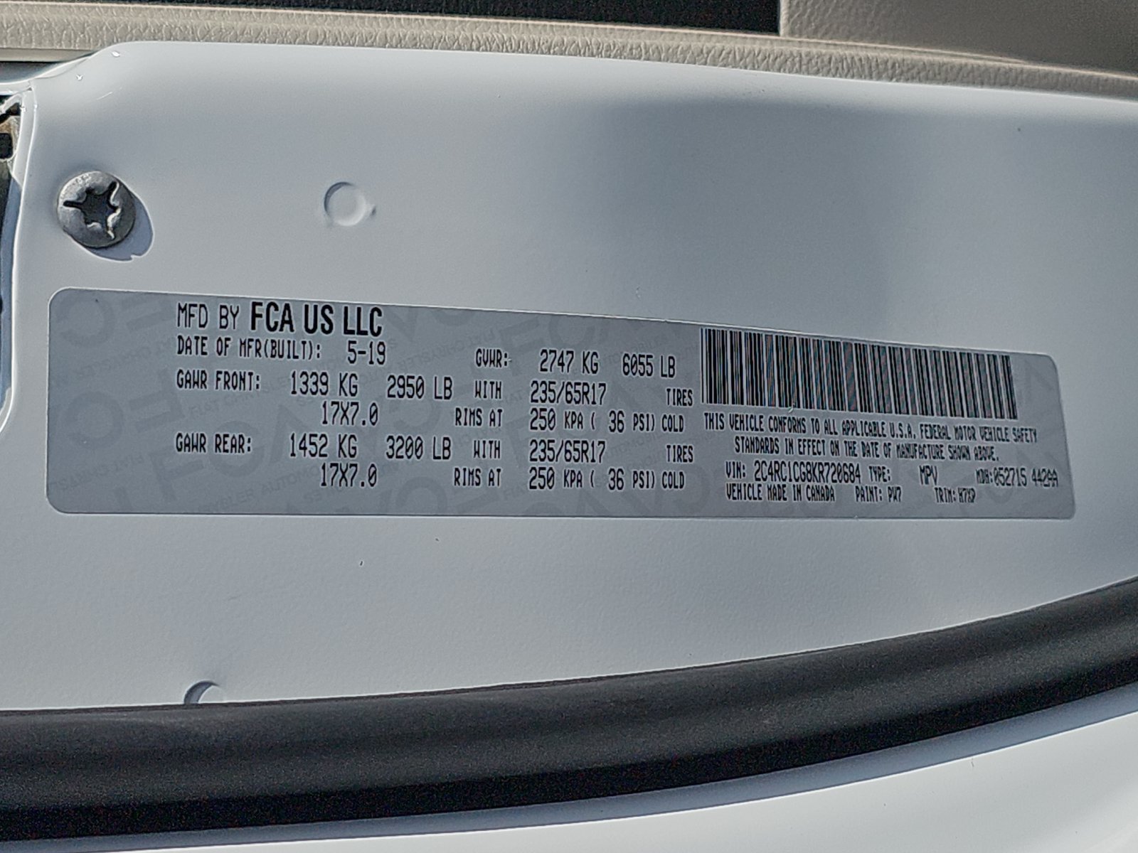 Used 2019 Chrysler Pacifica LX w/ Tire & Wheel Group FWD image 39