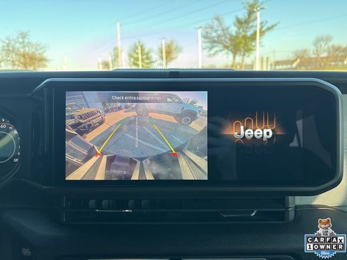 Used 2024 Jeep Wrangler Unlimited Sport AWD/4WD image 65