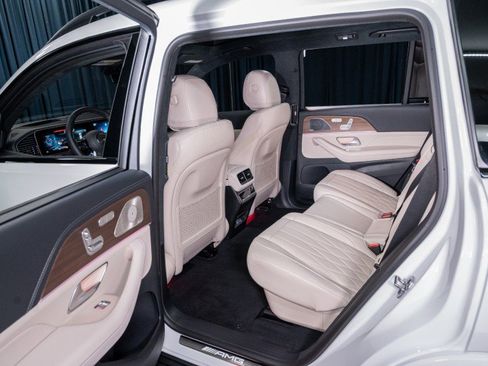 New 2026 Mercedes-Benz GLS 63 AMG 4MATIC image 30
