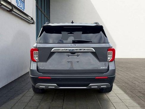 Certified 2023 Ford Explorer XLT w/ Equipment Group 202A AWD/4WD image 4