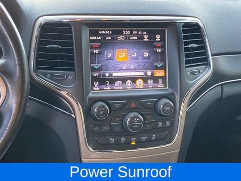 Used 2017 Jeep Grand Cherokee Limited image 10