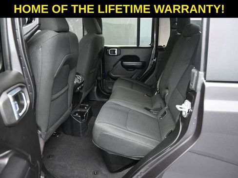 Used 2021 Jeep Gladiator Willys image 42