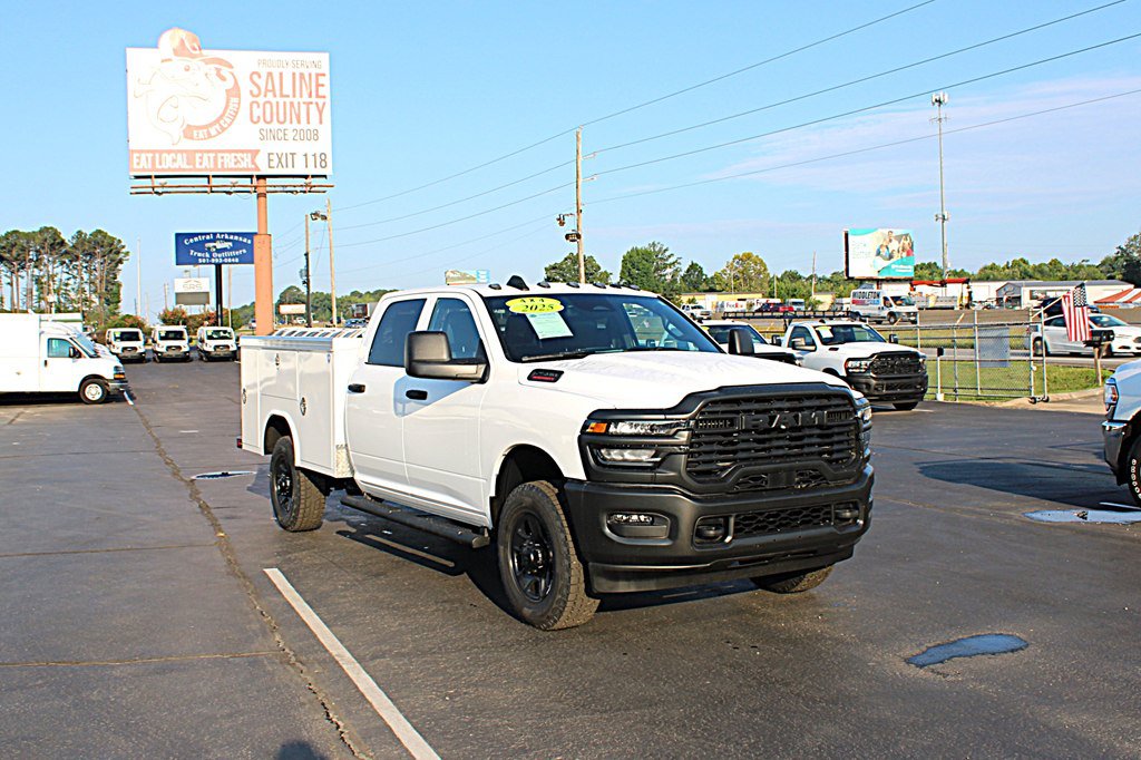 Used 2025 RAM 2500 Tradesman AWD/4WD image 3